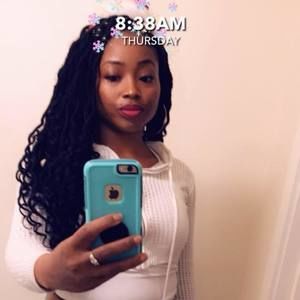 Meet your Posher, Tracina